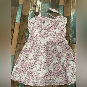 Pink and white feminine floral short sundress size large nwot